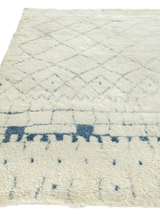 Exquisite Rugs Moroccan 2563 Ivory/Blue Area Rug Closeup Image