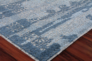 Exquisite Rugs Cadence 2566 Light Blue/Gray Area Rug by The Met Corner Image