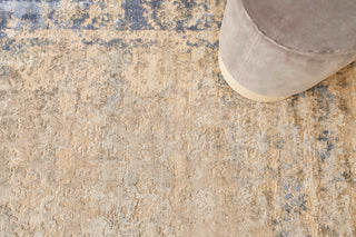 Exquisite Rugs Roset 2623 Beige/Blue Area Rug Detail Image