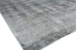Exquisite Rugs Antolini 2634 Silver/Multi Area Rug Corner Image
