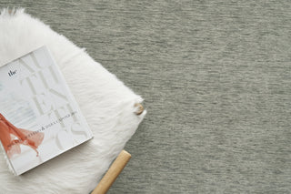 Exquisite Rugs Roche 2745 Green Area Rug Lifestyle Image Feature