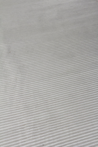 Exquisite Rugs Metro Velvet 3012 Light Gray Area Rug Detail Image