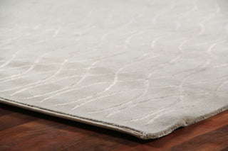 Exquisite Rugs Super Tibetan 3068 Silver Area Rug Corner Image