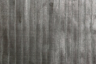 Exquisite Rugs High Low 3084 Dark Gray Area Rug Corner Image