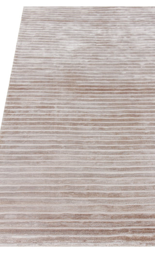Exquisite Rugs High Low 3087 Beige Area Rug Closeup Image
