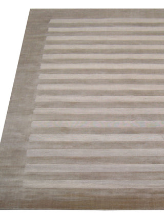 Exquisite Rugs Wide Stripe 3092 Light Beige Area Rug Closeup Image