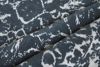 Exquisite Rugs Terras 3131 Navy/Silver Area Rug by The Met Pile Image