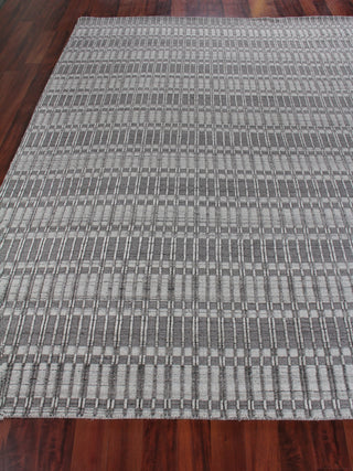 Exquisite Rugs Provident 3139 Dark Gray Area Rug by The Met Closeup Image