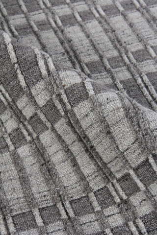 Exquisite Rugs Provident 3139 Dark Gray Area Rug by The Met Pile Image