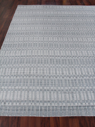 Exquisite Rugs Provident 3140 Silver Area Rug by The Met Pile Image