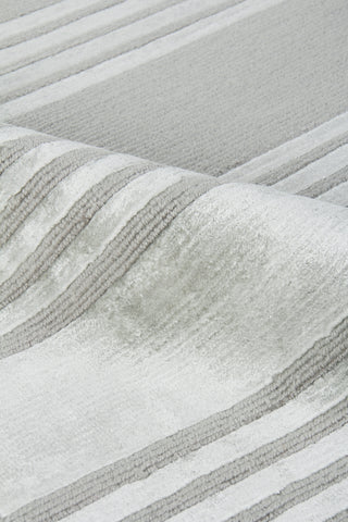Exquisite Rugs Metro Velvet 3201 Ivory Area Rug by The Met Lifestyle Image Feature