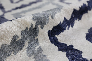 Exquisite Rugs Bamboo Silk 3278 Ivory/Blue Area Rug Closeup Image