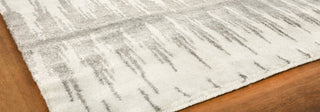 Exquisite Rugs Bamboo Silk 3288 Gray/Silver Area Rug Corner Image