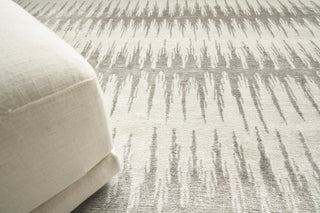 Exquisite Rugs Bamboo Silk 3288 Gray/Silver Area Rug Lifestyle Image Feature