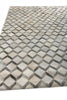 Exquisite Rugs Natural Hide 3334 Ivory/Silver Area Rug Closeup Image