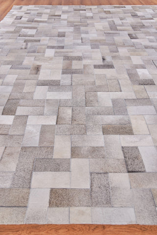 Exquisite Rugs Natural Hide 3353 Silver Area Rug Closeup Image