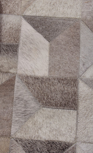 Exquisite Rugs Natural Hide 3355 Gray/Multi Area Rug Closeup Image
