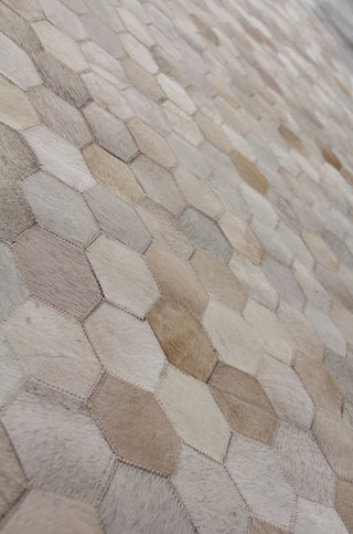 Exquisite Rugs Natural Hide 3358 Ivory/Multi Area Rug 