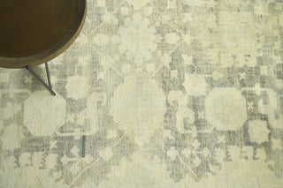 Exquisite Rugs Antique Weave Oushak 3381 Olive/Multi Area Rug Detail Image