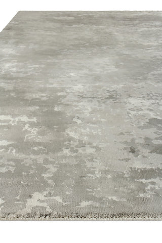 Exquisite Rugs Koda 3395 Silver Area Rug Closeup Image