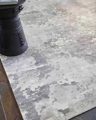 Exquisite Rugs Koda 3395 Silver Area Rug Detail Image