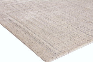 Exquisite Rugs Robin Embossed 3407 White Area Rug by The Met Corner Image