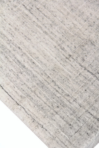 Exquisite Rugs Robin Embossed 3407 White Area Rug by The Met Detail Image