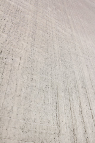 Exquisite Rugs Robin Embossed 3407 White Area Rug by The Met 