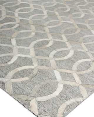 Exquisite Rugs Berlin 3413 Silver/Ivory Area Rug by The Met Corner Image