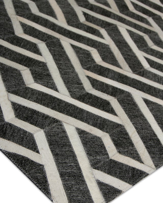Exquisite Rugs Berlin 3417 Charcoal/Ivory Area Rug by The Met Corner Image