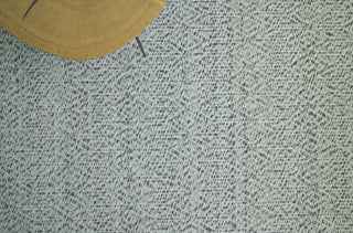 Exquisite Rugs Woven Earth 3432 Silver Area Rug Detail Image