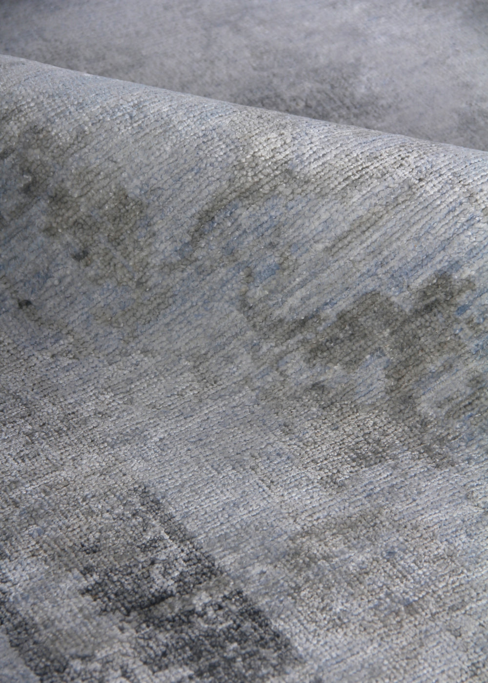 Exquisite Rugs Beverly 3448 Gray Area Rug by The Met Lifestyle Image Feature