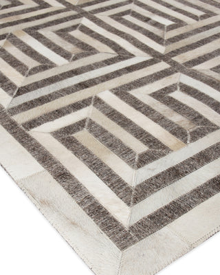 Exquisite Rugs Berlin 3456 Beige/Ivory Area Rug by The Met Corner Image