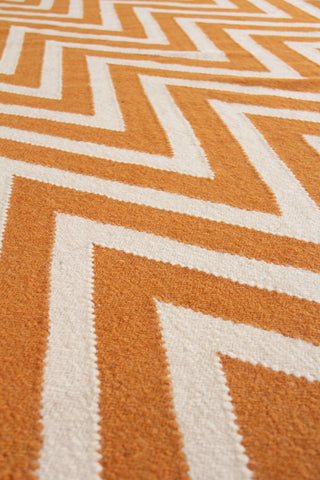 Exquisite Rugs Flatweave 3550 Orange/White Area Rug Lifestyle Image Feature