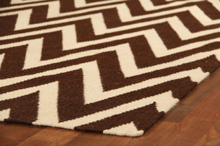 Exquisite Rugs Flatweave 3554 Mahogany/White Area Rug Corner Image