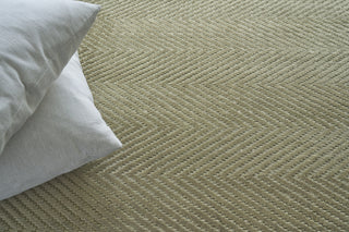 Exquisite Rugs Honeycomb 3594 Khaki Area Rug Closeup Image