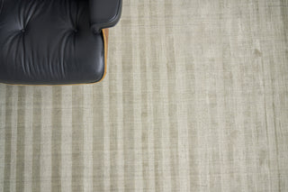 Exquisite Rugs Robin Stripe 3784 Taupe Area Rug Detail Image