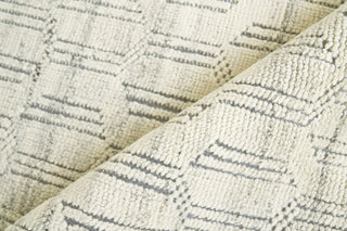 Exquisite Rugs Mercer 3809 Gray/Ivory Area Rug Pile Image