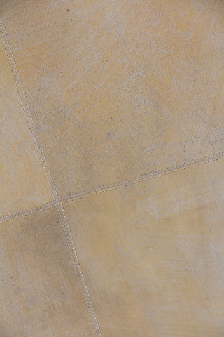 Exquisite Rugs Distressed Suede 3823 Soft Gold Area Rug Closeup Image