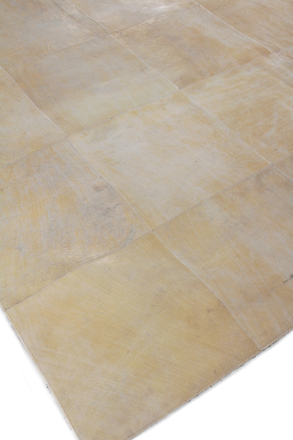 Exquisite Rugs Distressed Suede 3823 Soft Gold Area Rug Lifestyle Image Feature