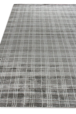 Exquisite Rugs Fairbanks 3836 Silver/White Area Rug Closeup Image