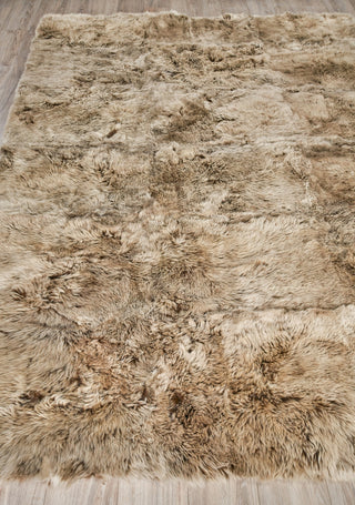 Exquisite Rugs Sheepskin 3840 Cappuccino Area Rug Closeup Image