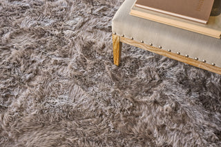 Exquisite Rugs Sheepskin 3844 Mushroom Area Rug Lifestyle Image Feature