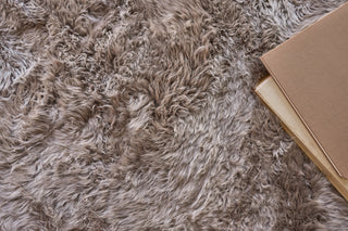 Exquisite Rugs Sheepskin 3844 Mushroom Area Rug Detail Image