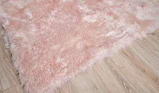 Exquisite Rugs Sheepskin 3846 Blush Area Rug Corner Image