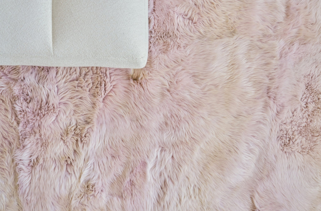 Exquisite Rugs Sheepskin 3846 Blush Area Rug Lifestyle Image Feature