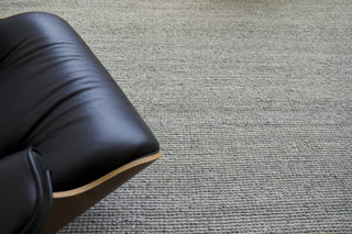 Exquisite Rugs Hesse 3857 Silver Area Rug by The Met Lifestyle Image Feature