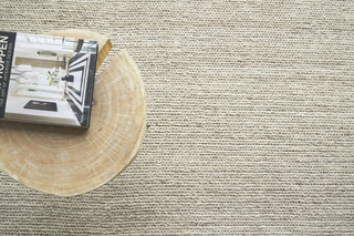 Exquisite Rugs Lauryn 3861 Beige Area Rug by The Met Detail Image