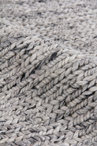 Exquisite Rugs Lauryn 3862 Silver Area Rug by The Met Pile Image