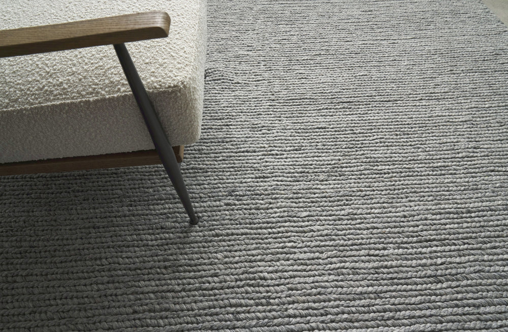 Exquisite Rugs Lauryn 3863 Gray Area Rug by The Met Lifestyle Image Feature
